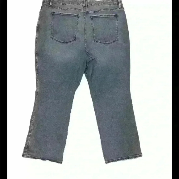 Good American Good Curve Straight Distressed LookBlue Jeans Plus Size 20 NWOT - Picture 3 of 6